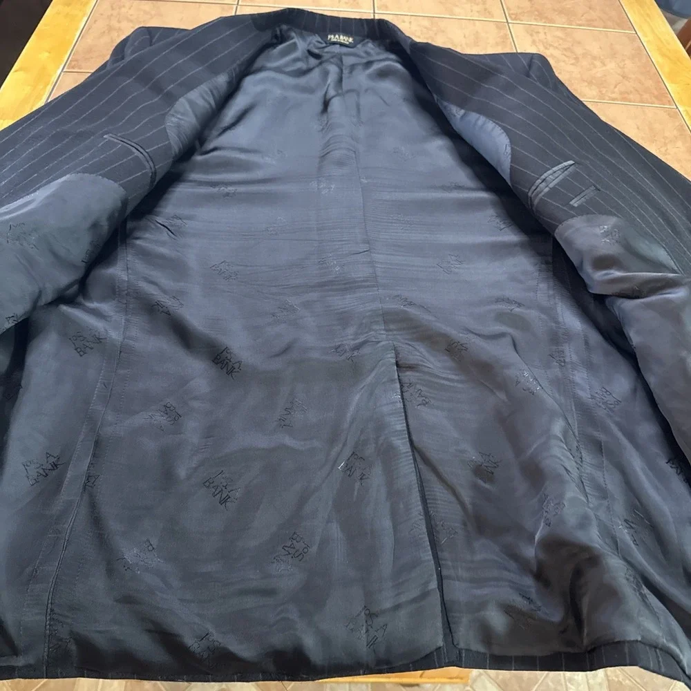 Jos A Bank Signature Gold 2 Piece Black Pin Stripe Flannel Wool Suit 44L 38 x 30